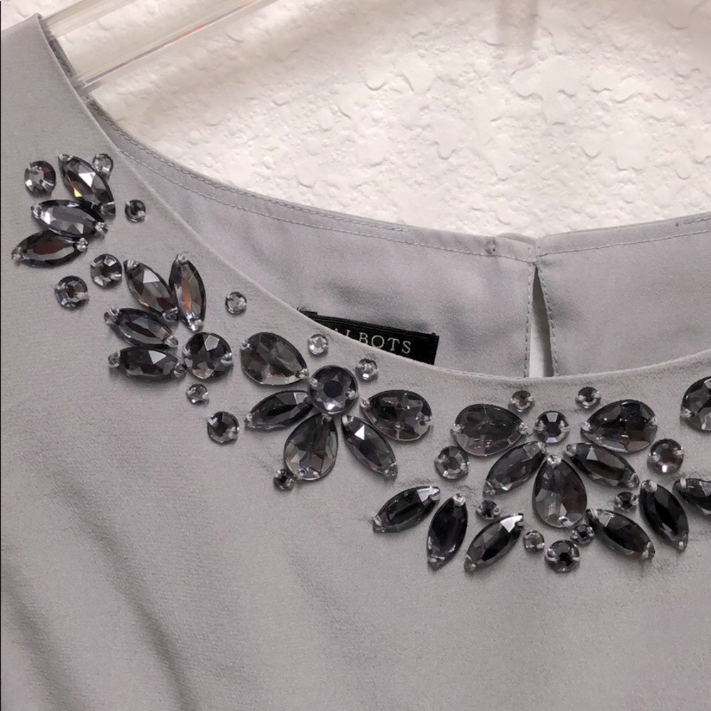 🦋PRICE DROP⬇️❤️ Bejeweled Blouse.